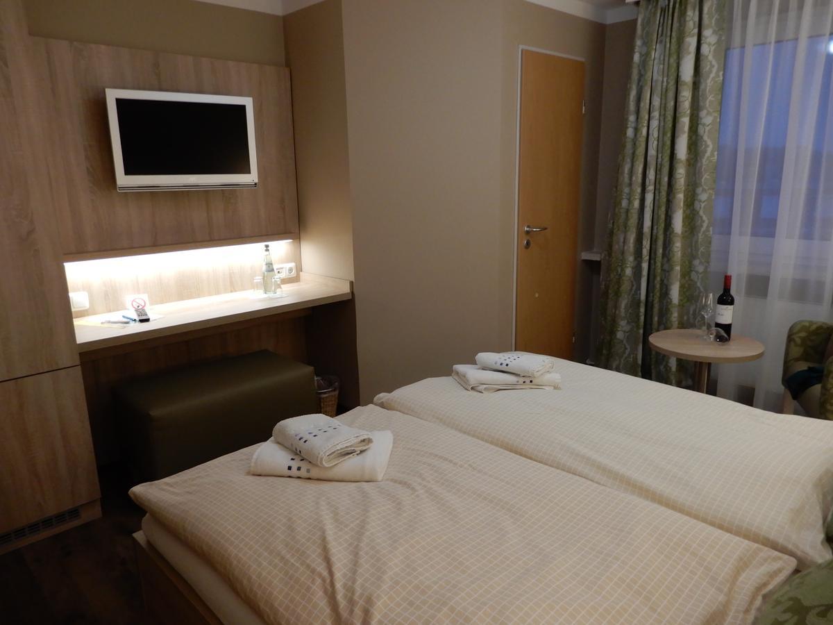 Hotel Pension Am Hafen Norddeich  Dış mekan fotoğraf