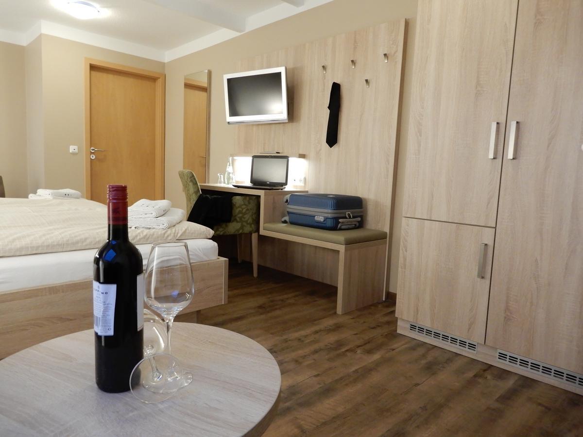 Hotel Pension Am Hafen Norddeich  Dış mekan fotoğraf
